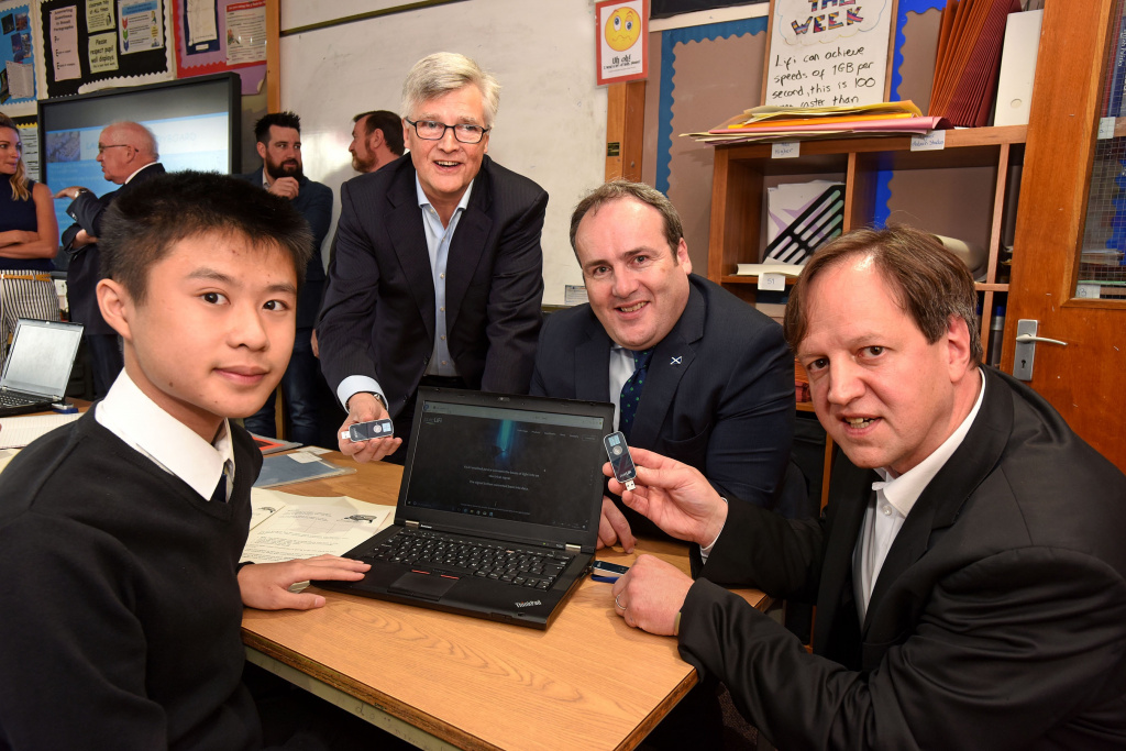 LiFi1Paul Wheelhouse(MSP) along with Alistair Banham and Harald Haas of pureLiFi and students at KyleAcademy